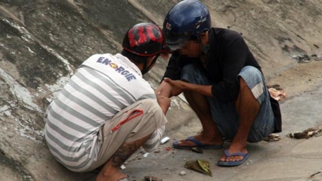 Tính đến năm 2015, số con nghiện ma túy ở Việt Nam tăng lên gấp 3 lần. Ảnh: Báo Giao Thông