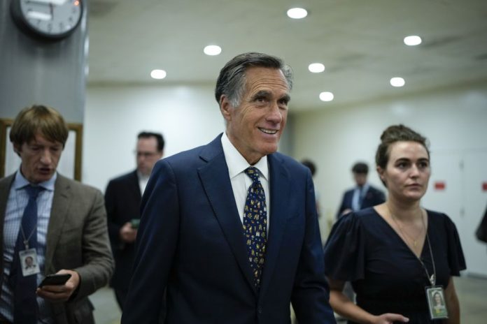 Cộng hoà bây giờ dưới bóng Trump – Mitt Romney báo nghỉ hưu, kêu gọi thế hệ lãnh đạo mới