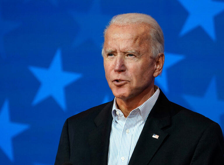Lời từ biệt của Biden cảnh báo chế độ ‘oligarchy’ và liên minh tập đoàn công nghệ kỹ thuật