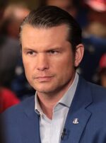 Pete Hegseth đã trả 50.000 đô la cho người phụ nữ cáo buộc ông tấn công tình dục năm 2017