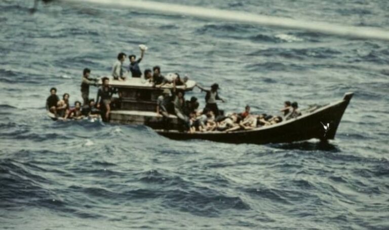 HẢI HÀNH TỬ SINH (Vượt biên)