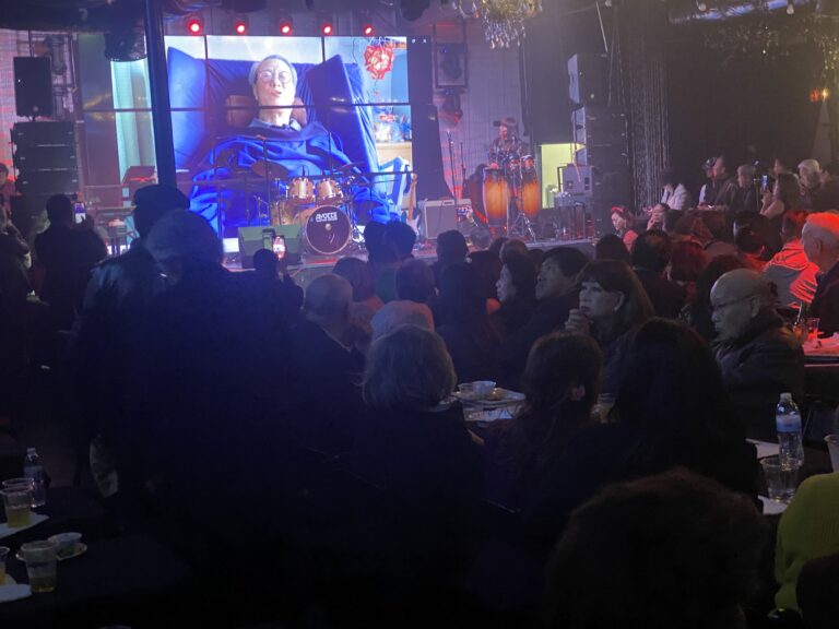 ẤM ÁP ĐÊM CA HÁT VINH DANH TƯƠNG TRỢ NHÀ BÁO KỲ PHÁT BỆNH NẶNG