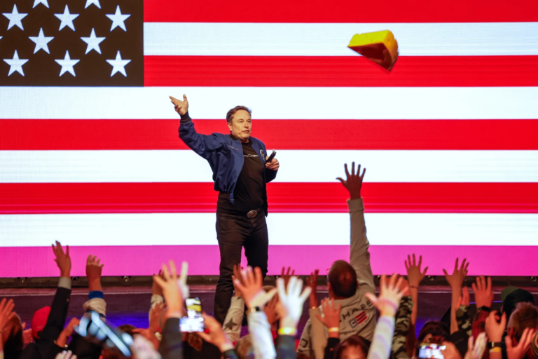 Elon Musk trao khoản thanh toán 1 triệu USD sau khi Tòa án Tối cao Wisconsin từ chối ngăn chặn ông