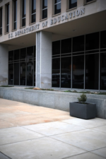 5 triệu người vay nợ sinh viên sẽ bị cưỡng chế thu nợ bắt buộc từ ngày 5/5