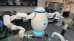Khai trương quán cafe ở San Jose với nhân viên pha chế robot hoạt động bằng AI