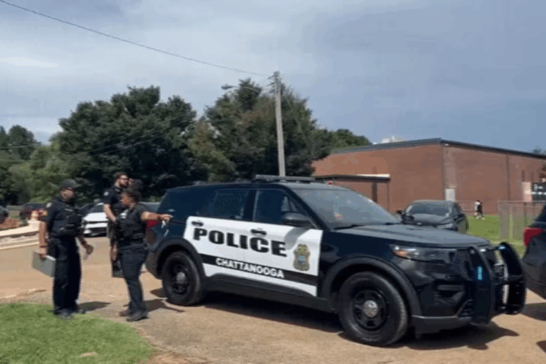 4 người bị bắn tại buổi họp mặt cựu học sinh ở Chattanooga, chưa có ai bị bắt