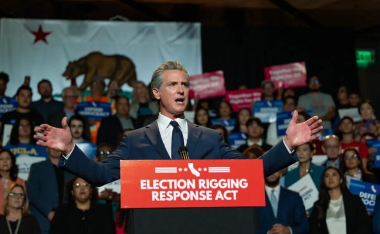 NEWSOM ĐỐI MẶT CƠ HỘI HAY RỦI RO KHI CHIA LẠI VÙNG BẦU CỬ CALIFORNIA.