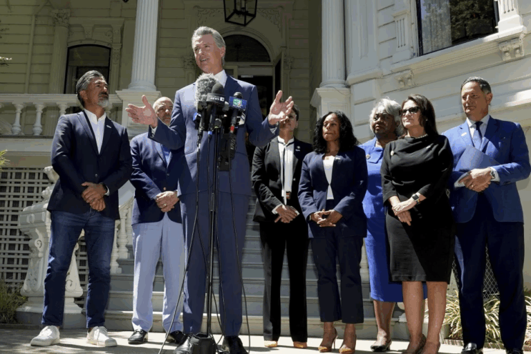 California xem xét loại 5 ghế Hạ viện của đảng Cộng hòa nhằm đáp trả kế hoạch gia tăng thế đa số của Texas