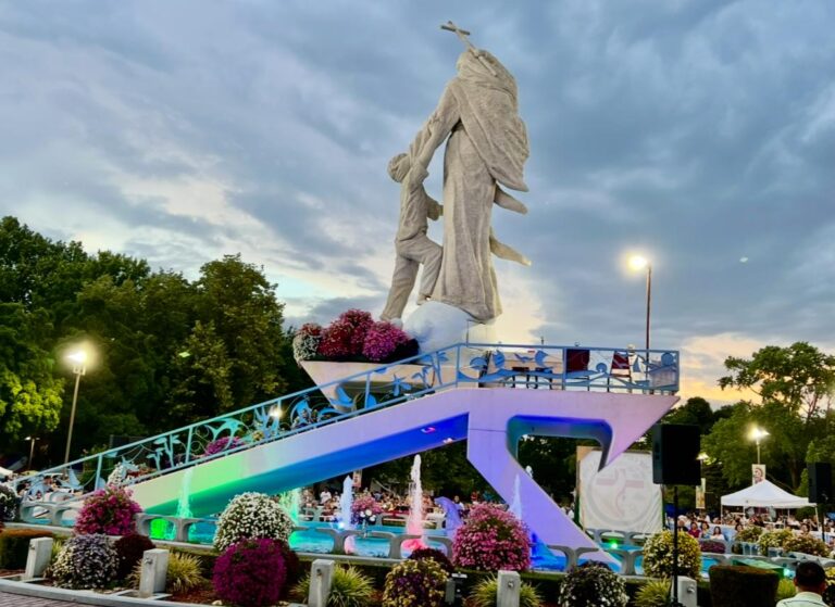 PHIM “VIETNAMERICA” TRÌNH CHIẾU TẠI NGÀY THÁNH MẪU MISSOURI 2025