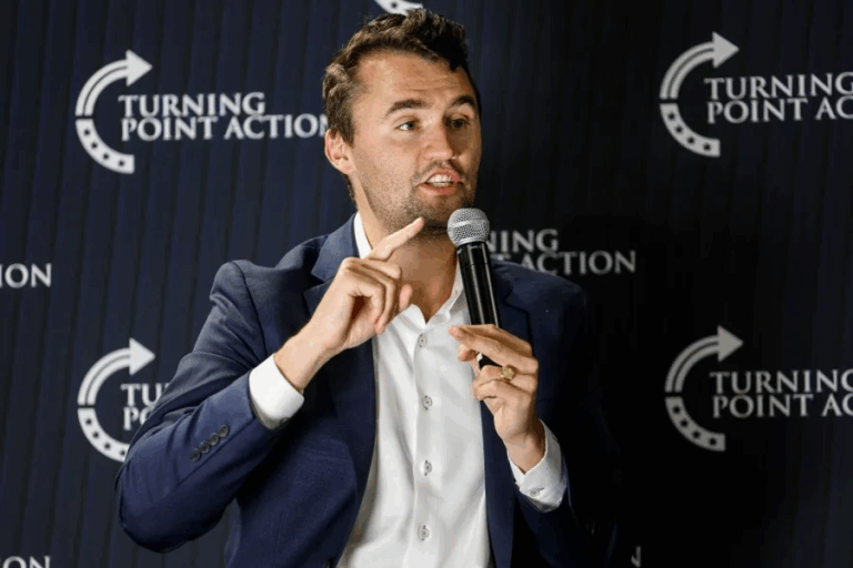 Hai trường đại học sa thải nhân viên vì phát ngôn trên mạng xã hội sau vụ ám sát Charlie Kirk