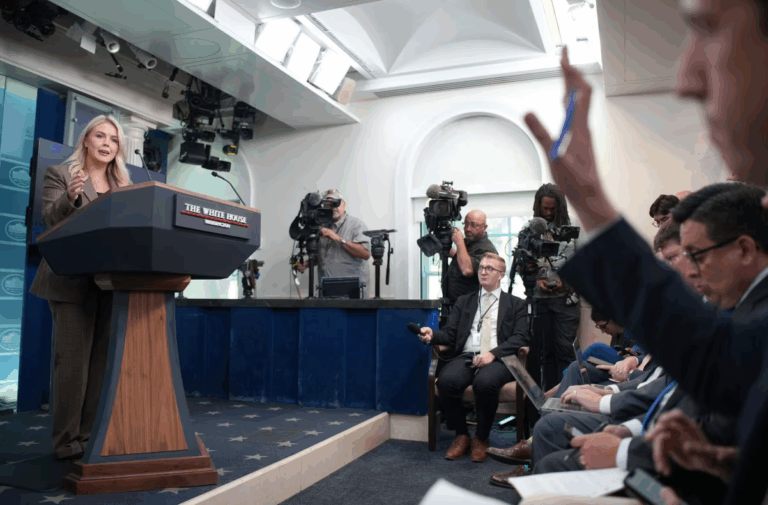 Cách đảng Cộng hòa đặt đảng Dân chủ vào thế khó với nghị quyết về Charlie Kirk