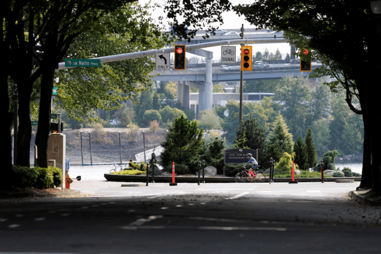 Ngũ Giác Đài huy động 200 binh sĩ Vệ binh Quốc gia sau lệnh của Trump triển khai quân đến Portland