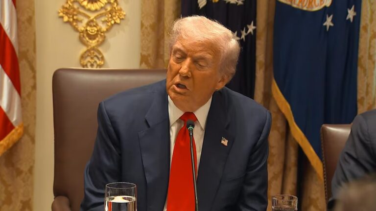 Trump: Hamas sẽ giải giáp, hoặc ‘chúng tôi sẽ giải giáp họ’