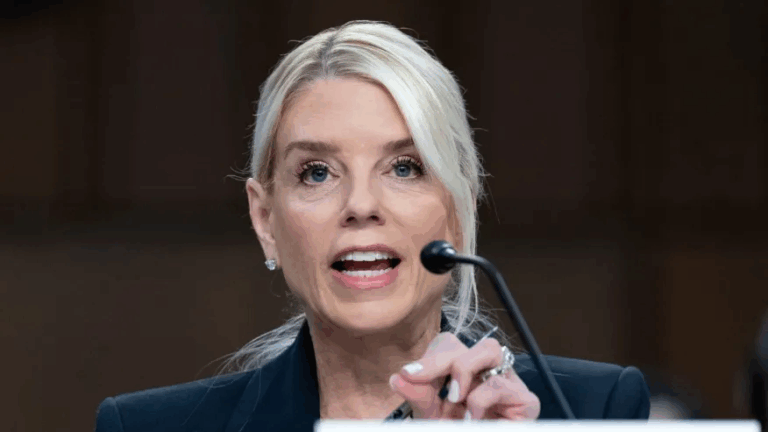 Bondi công kích Dân chủ vì kế hoạch lập “bản đồ theo dõi ICE”