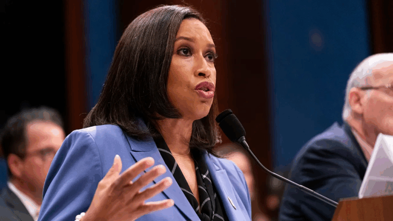 Thị trưởng D.C. Muriel Bowser cam kết duy trì phúc lợi SNAP và WIC cho cư dân trong tháng 11