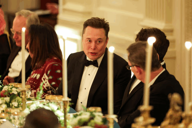 Elon Musk dự tiệc tối của Trump với Thái tử Ả Rập Xê Út