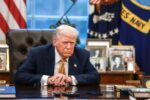 Trump chỉ trích New York Times và kênh CNN “ngu ngốc” vì đưa tin về chiến tranh Iran.