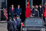 Trump và Tập Cận Bình: Đằng sau lớp nhung lụa ngoại giao là cuộc đối đầu chính trị khốc liệt