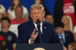 Ông Trump nói chuyện “lạc đề” trong bài phát biểu vốn tập trung vào kinh tế