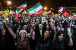 Trump tuyên bố sắp định đoạt thỏa thuận với Iran, yêu cầu mở lại Eo biển Hormuz
