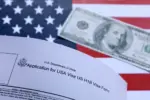 Chính quyền Trump đang chào bán dịch vụ phỏng vấn xin visa nhanh “cao cấp” với giá $750