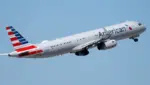 Một hành khách cắn một hành khách khác trên chuyến bay American Airlines gây nên hỗn loạn