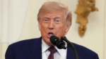 Trump dọa áp thuế eo biển Hormuz nếu hụt thỏa thuận với Iran sau 60 ngày