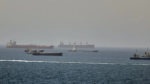 Iran tập kích tàu chở hàng tại eo biển Hormuz