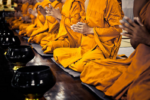 TU SĨ CHƯA PHẢI LÀ PHẬT