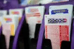 Powerball mở rộng sang Anh, nhưng giải độc đắc nhỏ hơn
