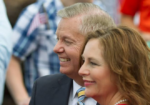 Tổng thống Trump đề xuất em gái của ông Lindsey Graham làm Thượng nghị sĩ lâm thời bang Nam Carolina