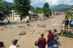 Hàng trăm người thương vong và mất tích sau lũ quét dữ dội tại Nepal và Tây Tạng