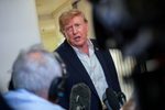 Trump chỉ trích Tối cao Pháp viện sau khi kế hoạch hạn chế bỏ phiếu qua thư bị chặn