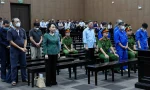Cựu Bộ trưởng được giảm 3 năm tù, dư luận tranh luận về “ưu ái”