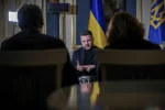Zelensky tuyên bố đánh mạnh các nhà máy lọc dầu Nga