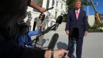 Trump đối mặt làn sóng phản đối từ cả hai đảng sau quyết định miễn trừ trừng phạt Nga