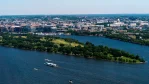 Trump gọi sân golf ở Washington là ‘đảo rác’, công kích thẩm phán giữa vụ kiện cải tạo