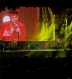 Hàng Ngàn Khán Giả Đổ Ra Đường Gây Hỗn Loạn Giao Thông Sau Đêm Diễn Của Bruno Mars
