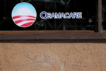 Mỹ cắt trợ cấp Obamacare của 189.000 người do trùng lặp bảo hiểm