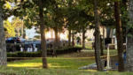 Người phụ nữ 68 tuổi thiệt mạng vì đạn lạc khi ngồi ngoài hiên nhà ở North Carolina
