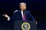 Ông Trump tuyên bố dùng Đạo luật Sản xuất Quốc phòng để tăng sản lượng xăng dầu nội địa