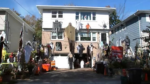 Điểm trang trí Halloween nổi tiếng ở New Jersey thu hút đám đông và nhận nhiều phàn nàn