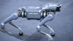 Startup tại San Francisco thuê người dắt chó robot với giá 20 USD/giờ để huấn luyện AI