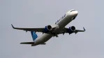 Chuyến bay United Airlines đến San Francisco báo động khẩn cấp vì mùi lạ